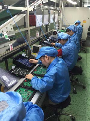 赢信实力-视频光端机生产线